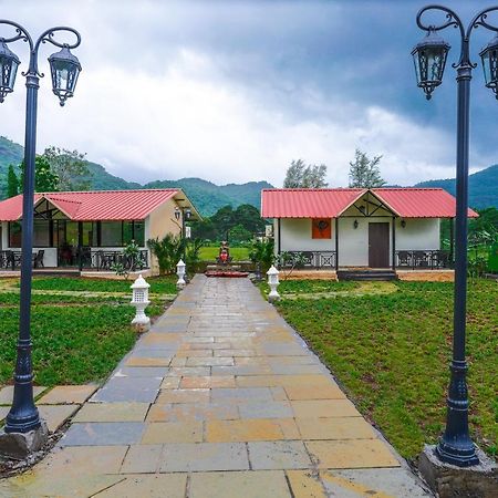 Ninad Homestays Karjat Exteriér fotografie