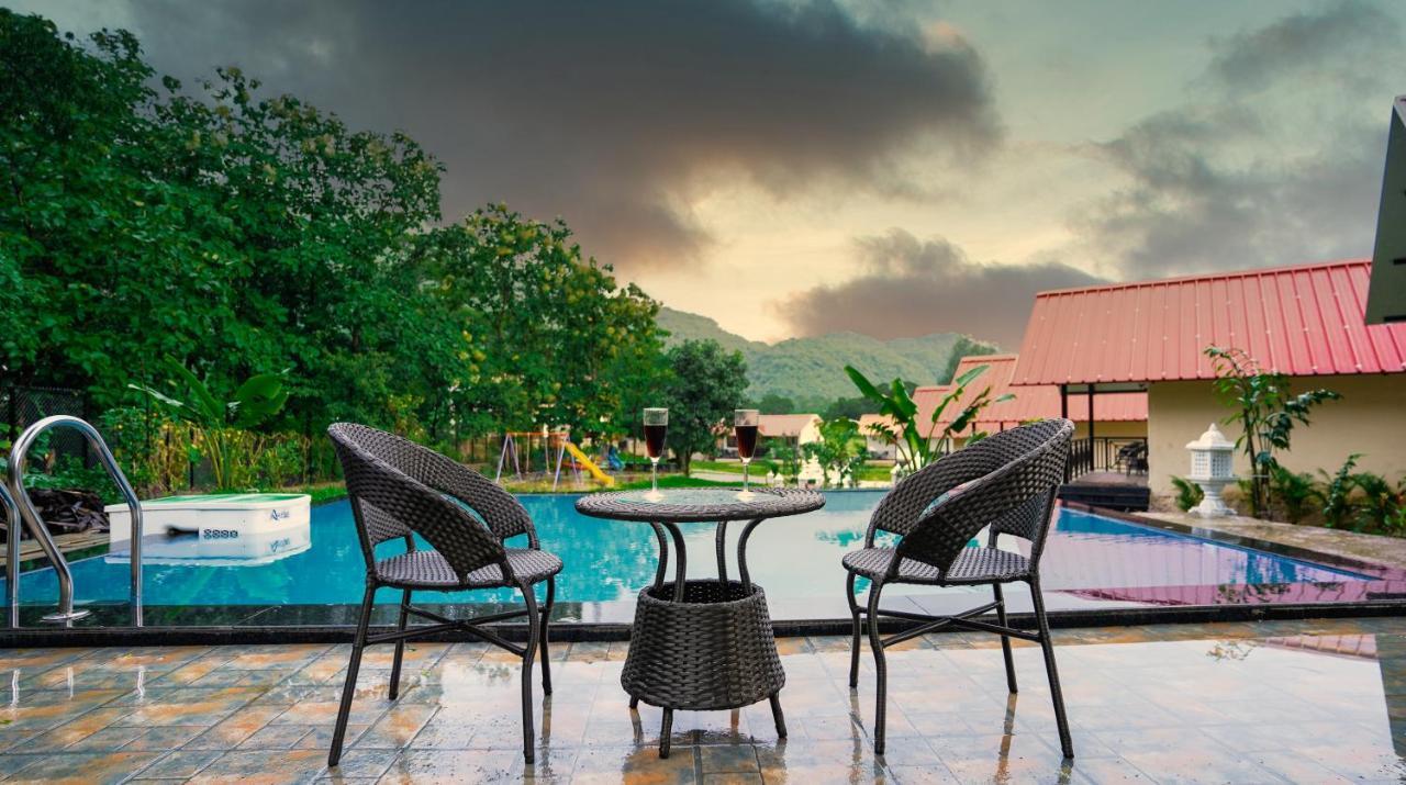 Ninad Homestays Karjat Exteriér fotografie
