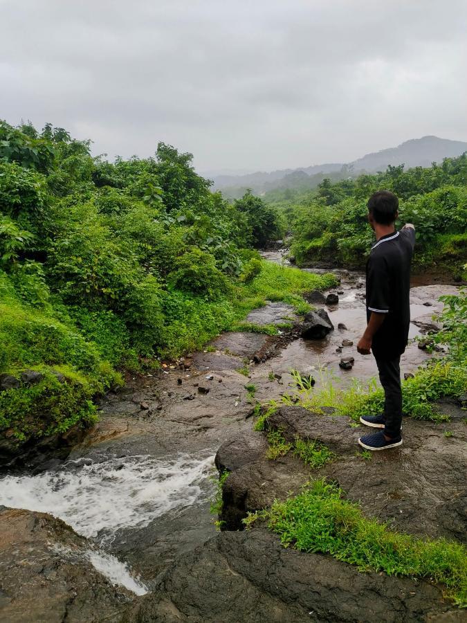 Ninad Homestays Karjat Exteriér fotografie